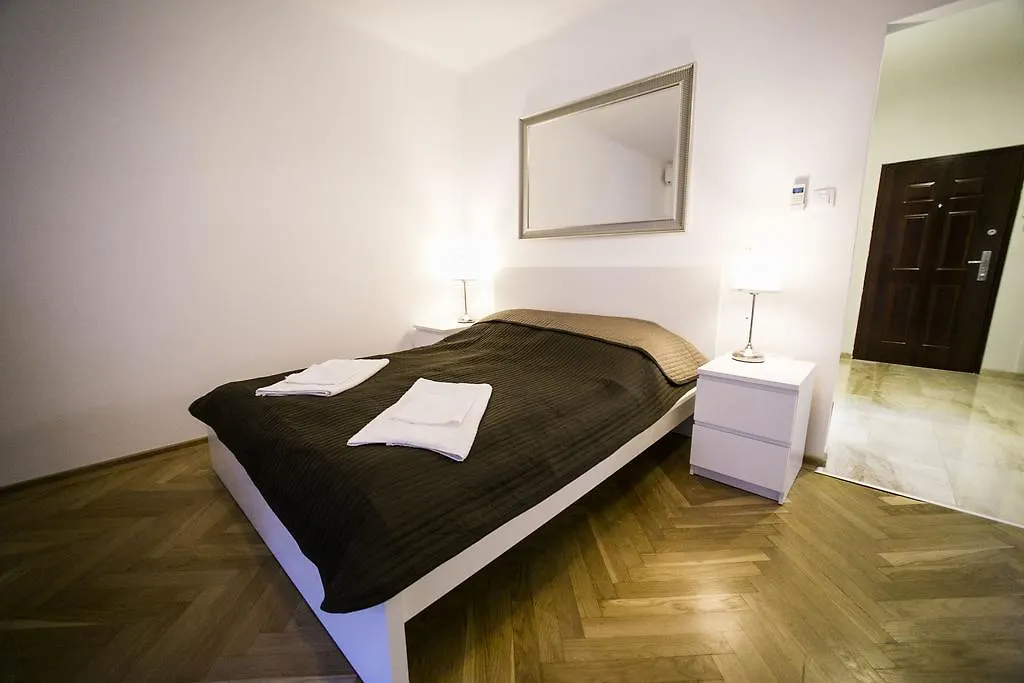 Budapest Downtown Apartments With Balcony & Optional Garage & Restaurant In The Building
