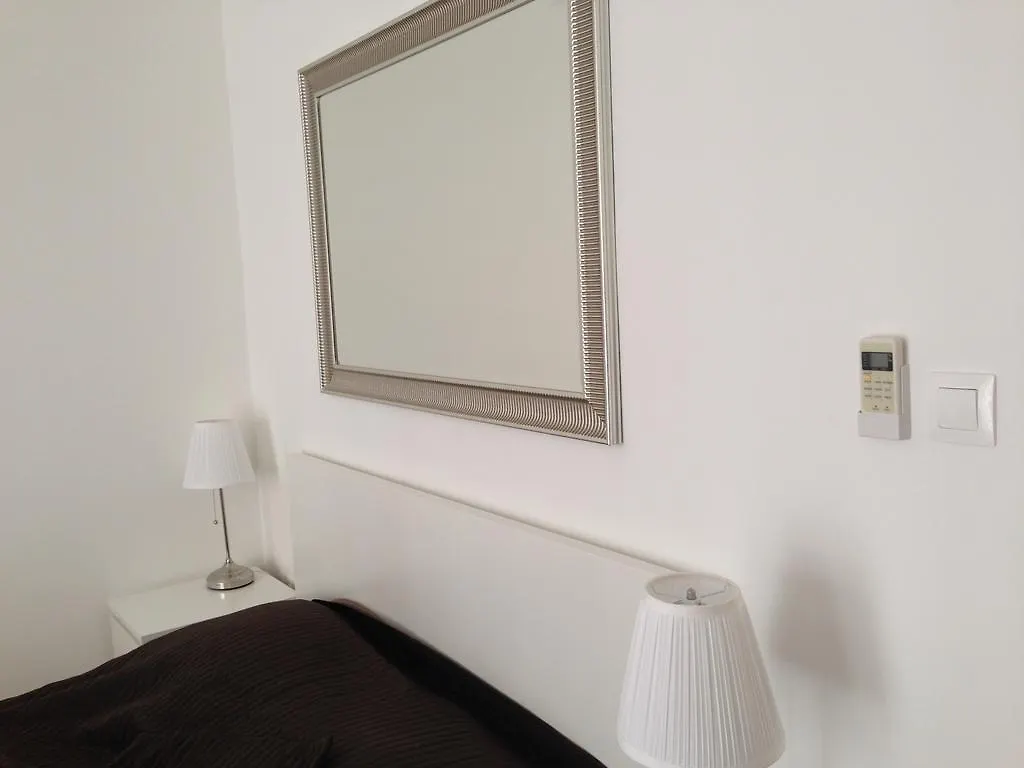 Budapest Downtown Apartments With Balcony & Optional Garage & Restaurant In The Building 0*,