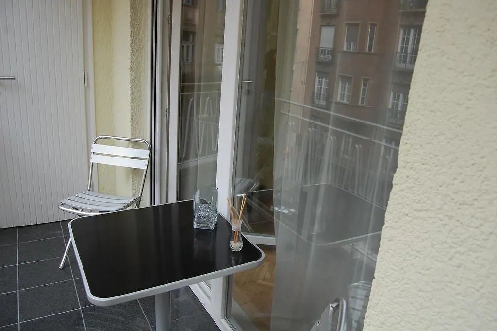 Budapest Downtown Apartments With Balcony & Optional Garage & Restaurant In The Building 0*,